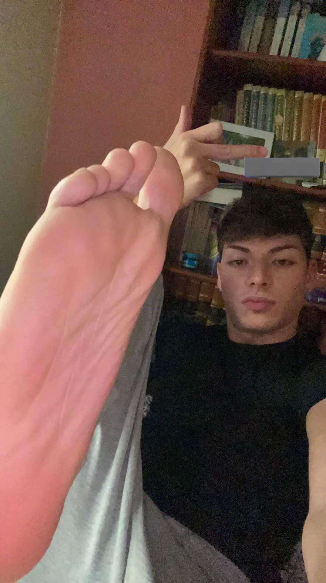 get on your knees and beg me to put my foot on your face