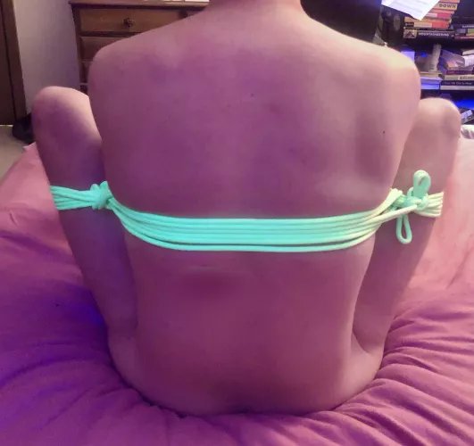 Glow in the dark Malasana