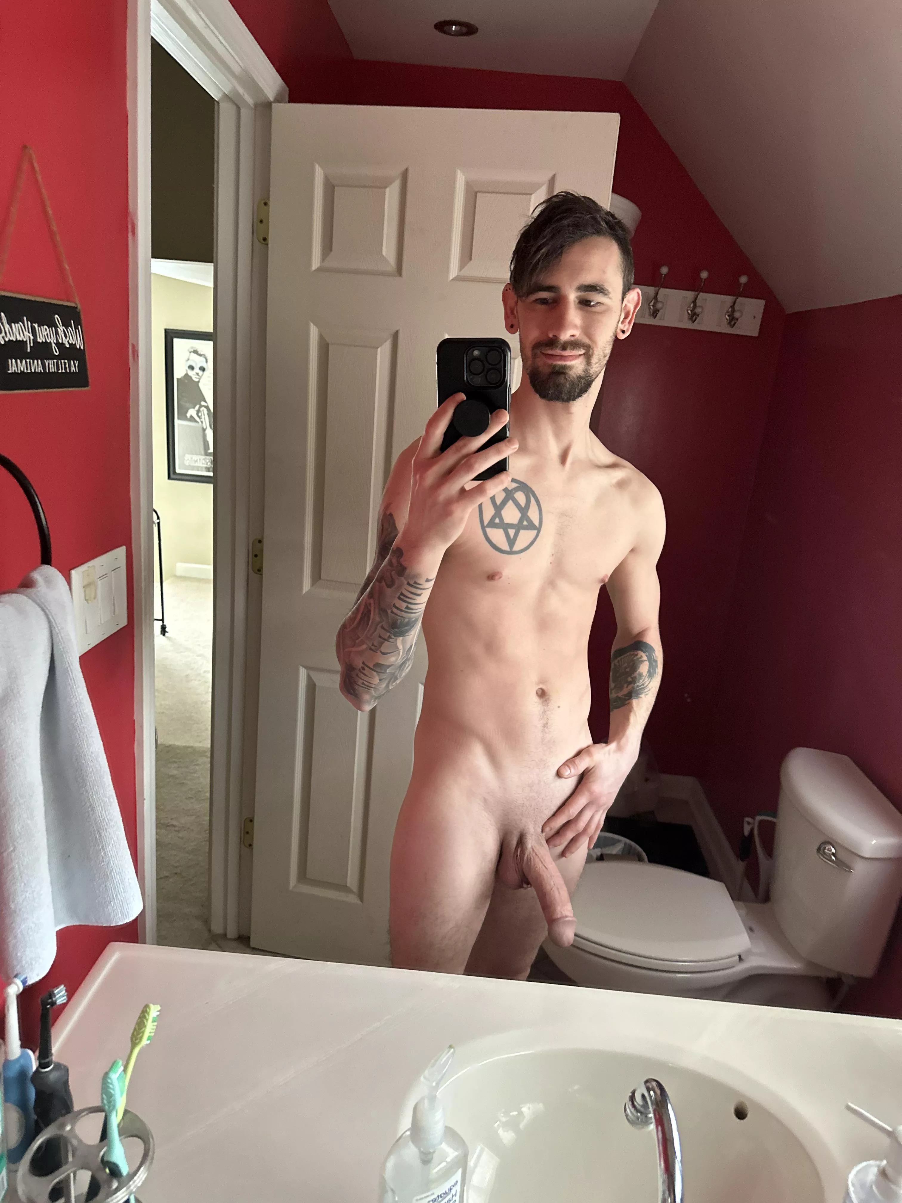 Hope me walking around naked doesn’t bother you XP