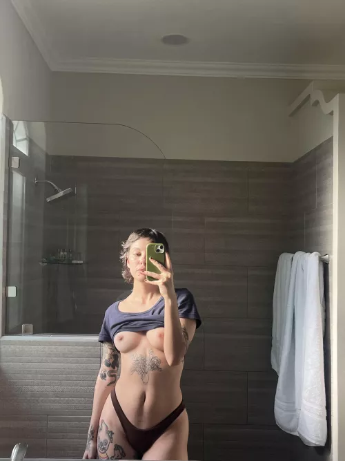 hopefully this nude will help with your sunday scaries 🤞🏼