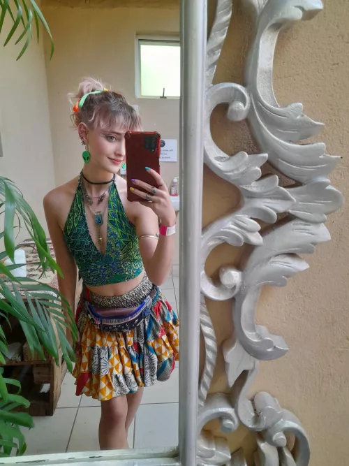 I embody sexy without crossing into vulgarity – a graceful allure. F18