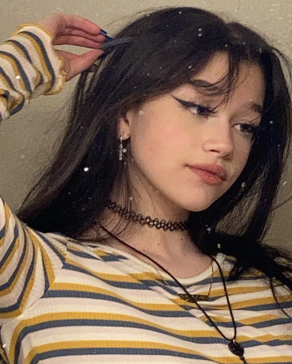 Idk why I love this picture so much 😅