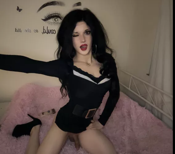 If I texted you this and said “come over”, what would you text back? 🍌