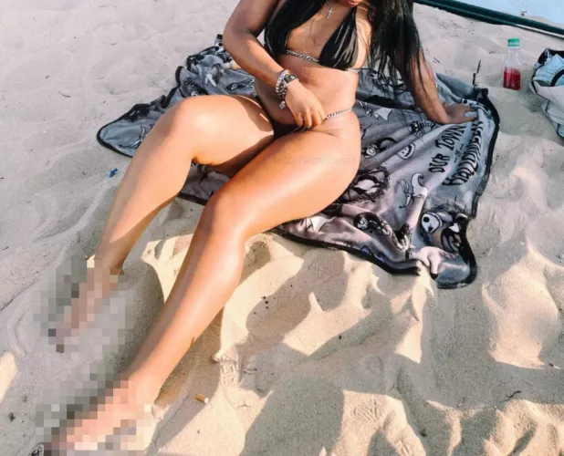 i’m not in the water but i’m still wet 🏄🏾‍♀️