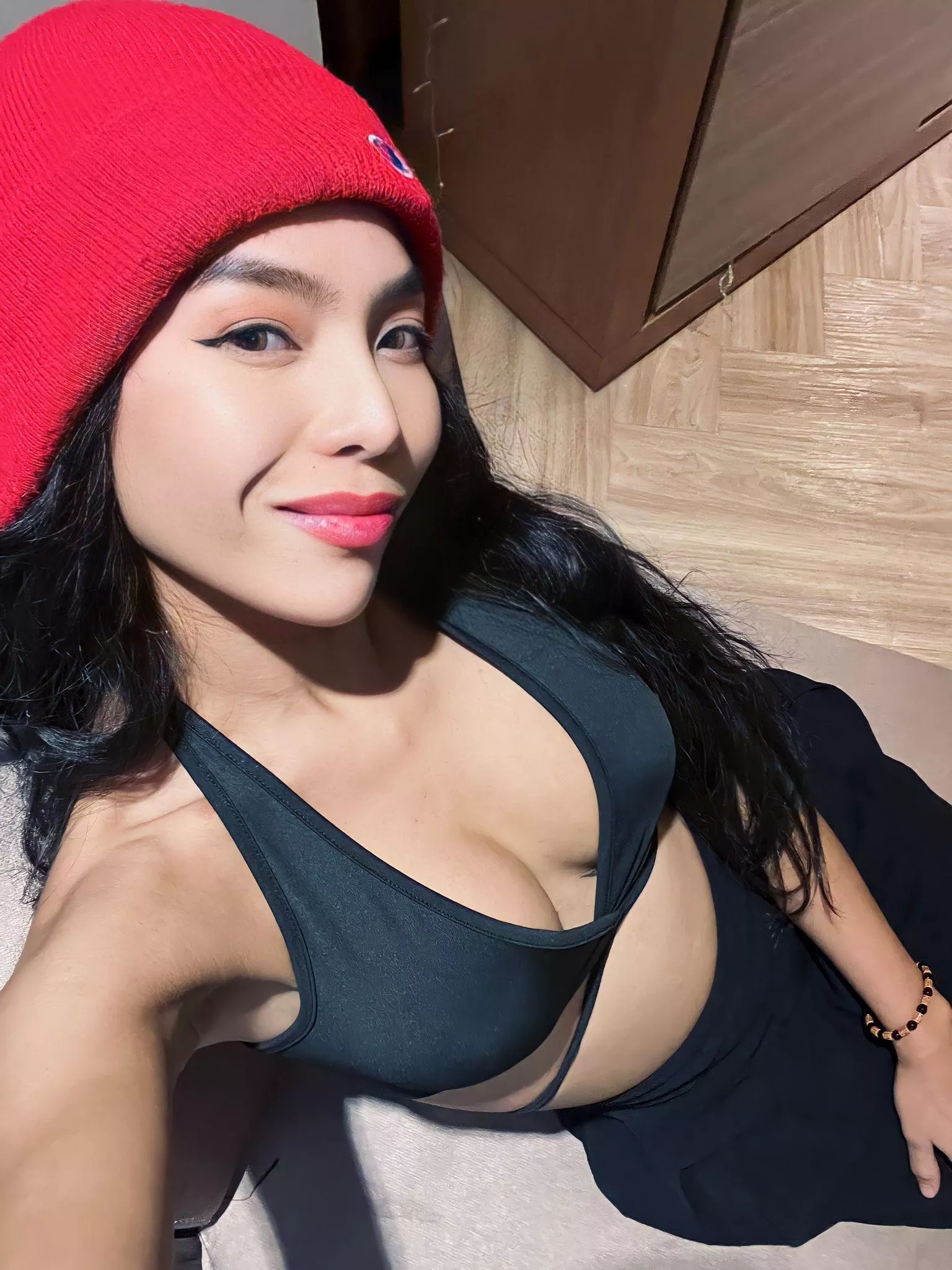 Is my body a feast for the eyes?😊😊