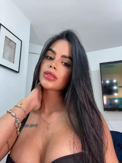 Is she your favourite type of girl?