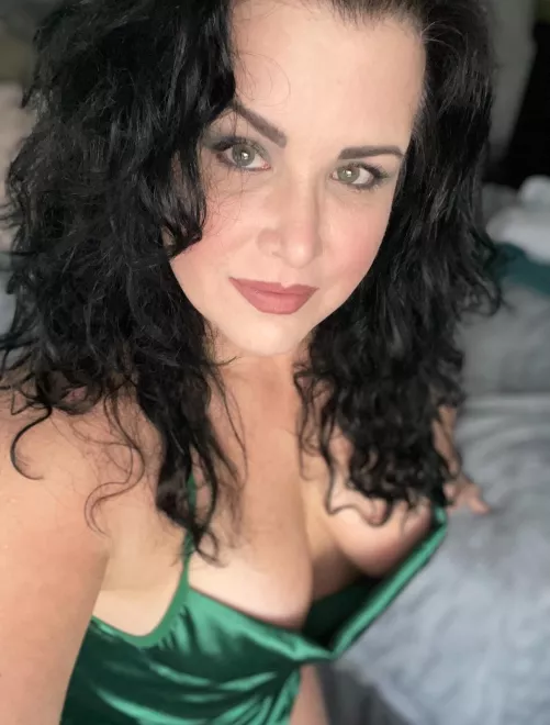 It’s MILF Monday, let’s celebrate! (F57)