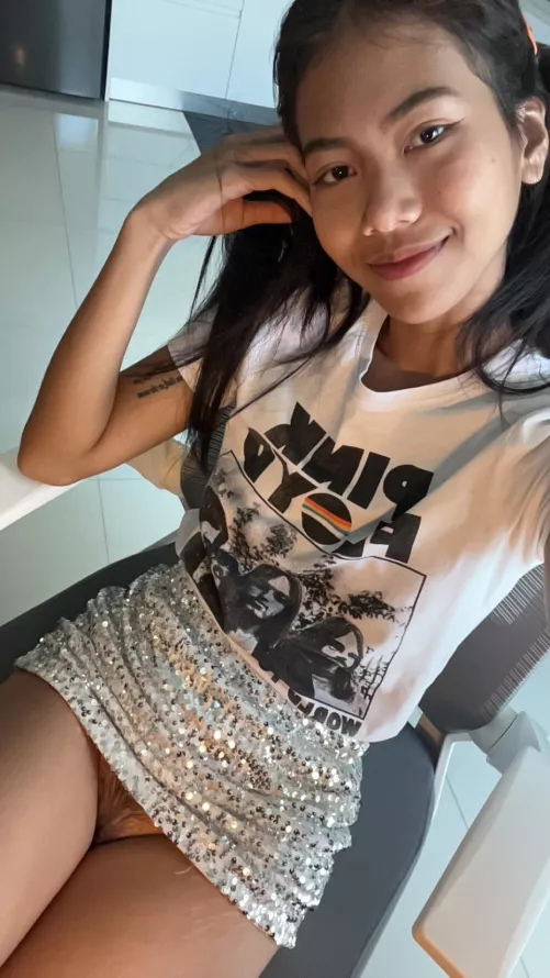 Just back from job interview, do u think I got the job? Subscribe my free Onlyfans🦄