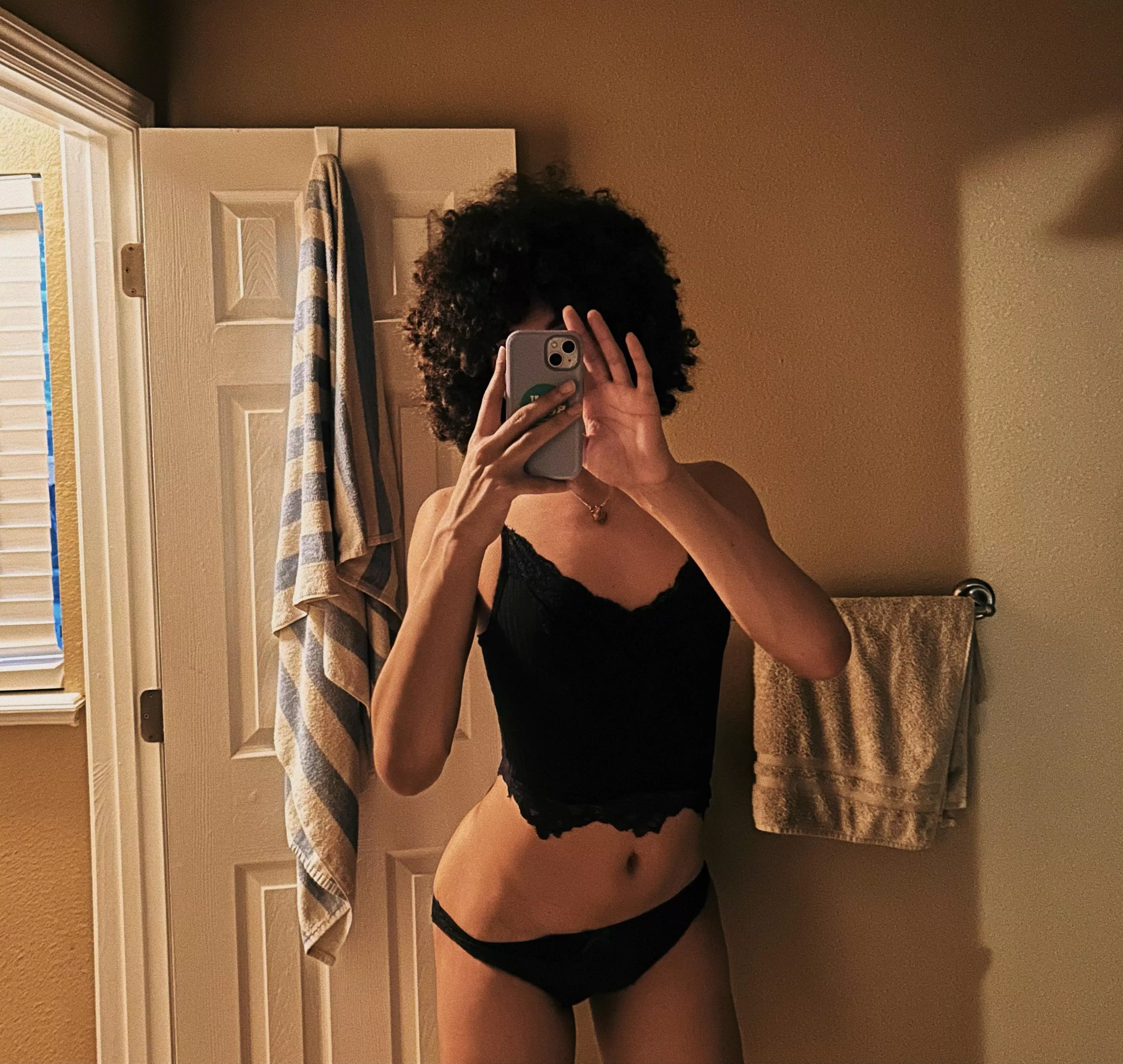 just can’t keep these on…🖤