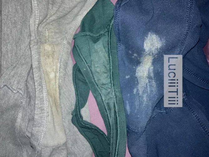 Just doing laundry and thought I should share 💕