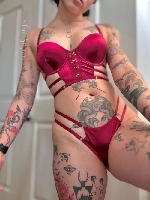 Let me step on you 👀