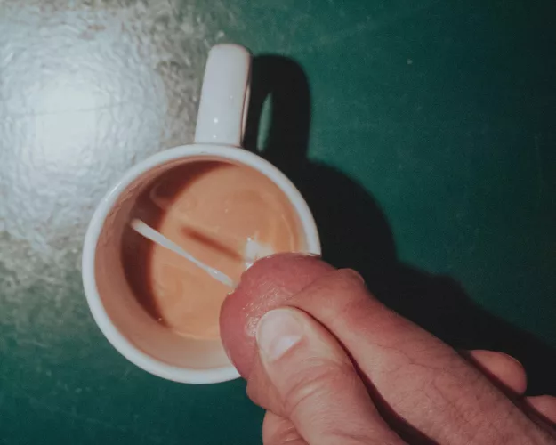 morning coffee lagged a shot of cream! ☺️