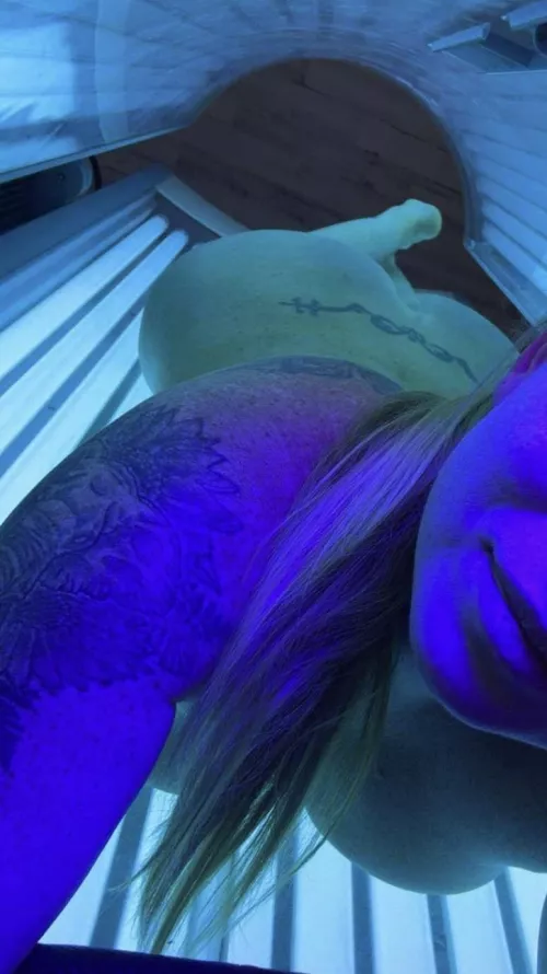 My pale skin love to be kissed by the tanning bed.