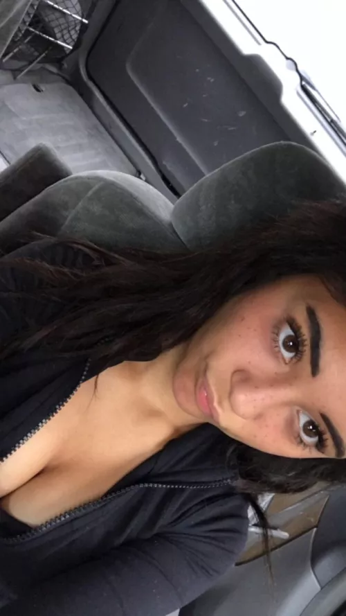 my uber driver said if i showed him my tits i wouldnt have to tip him...