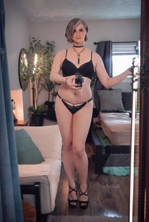 New Bikini Check 🖤