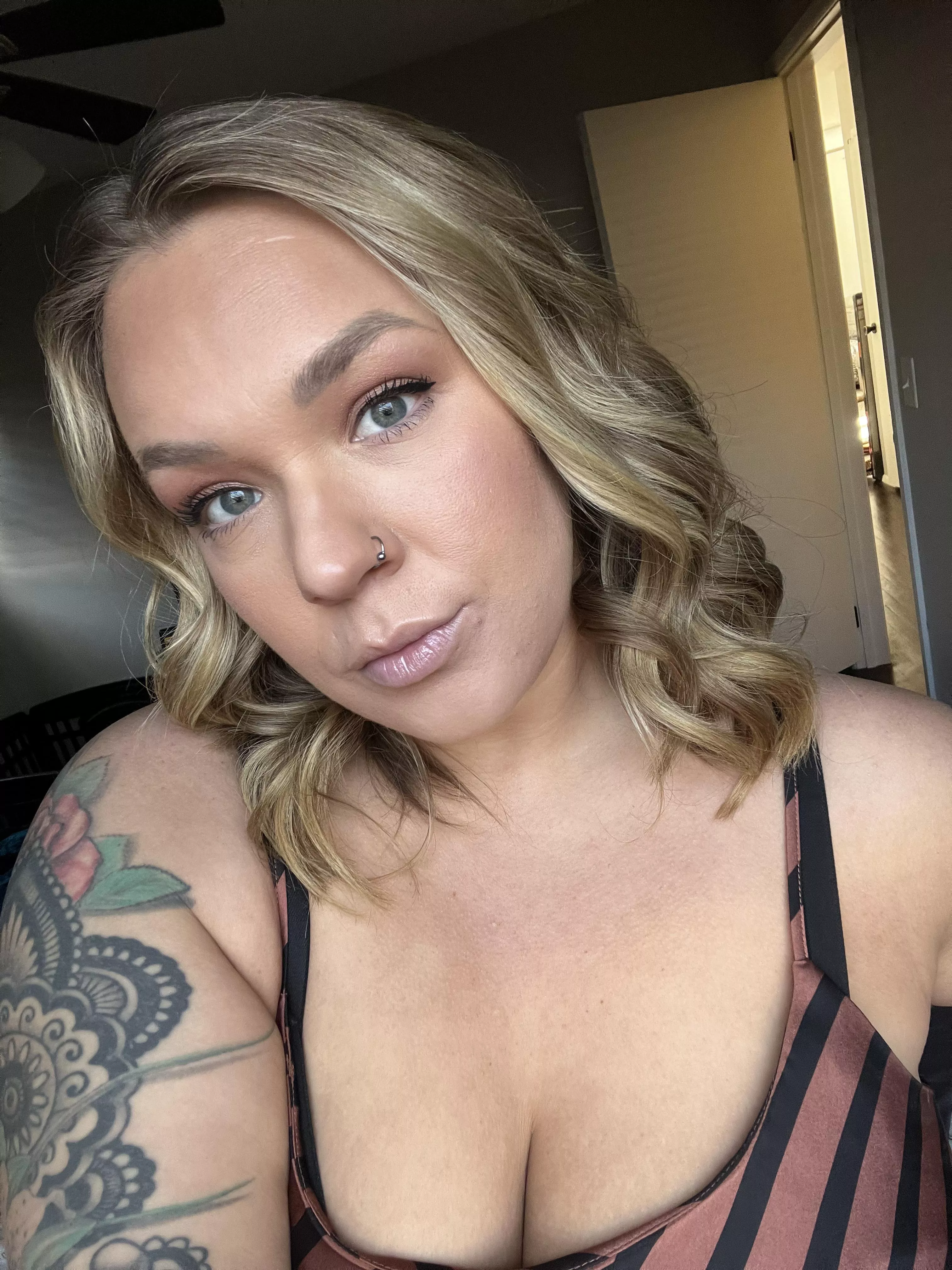 Should I go back to my brighter blonde or keep it dirty