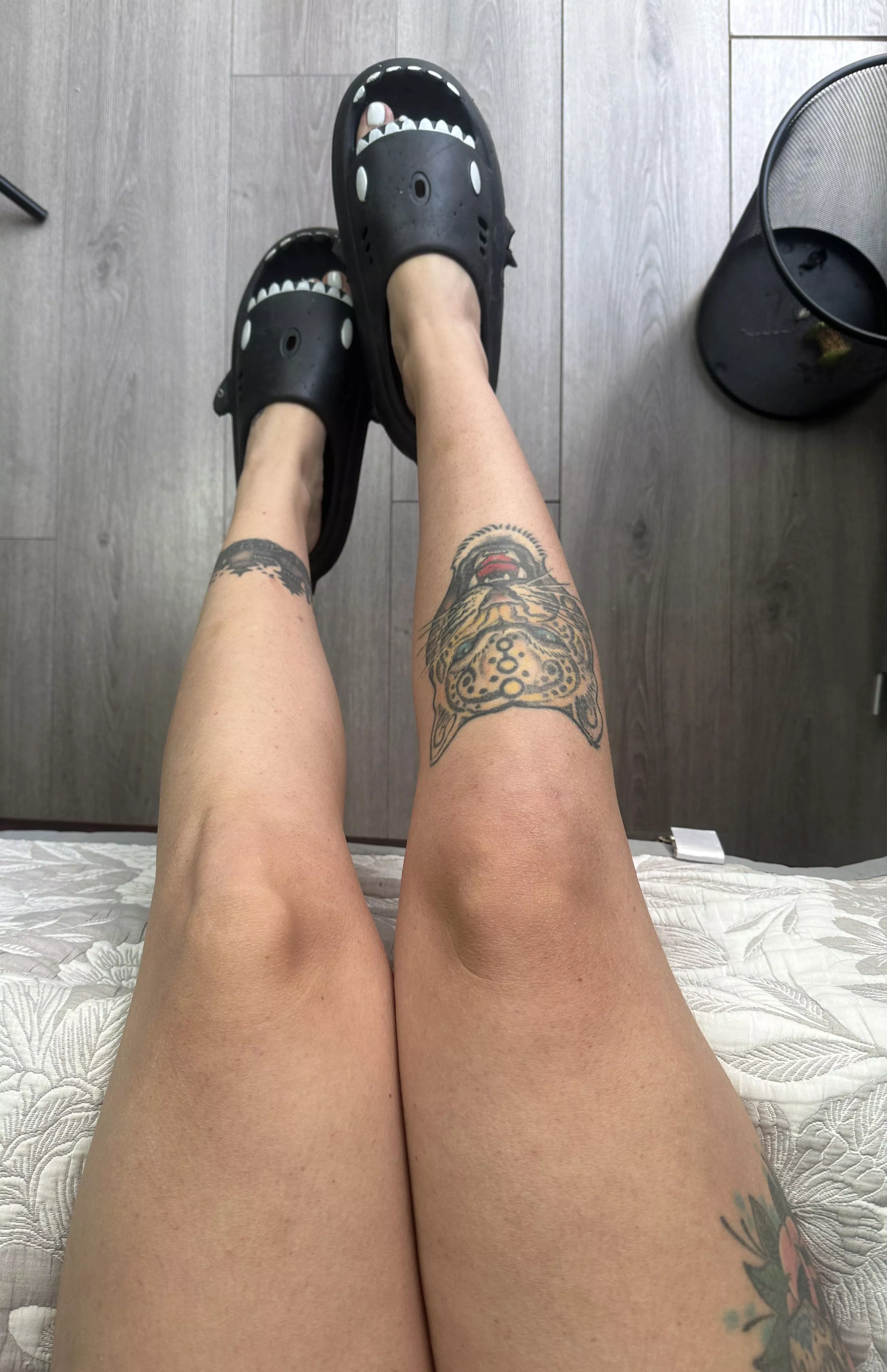 tattooed legs yes!