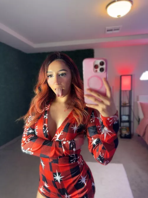 the sluttiest 4’11 latina youll ever cum to 👅 [cam] [dom] [gfe] [sext] [pic] [rate] [vid] (pricing below)