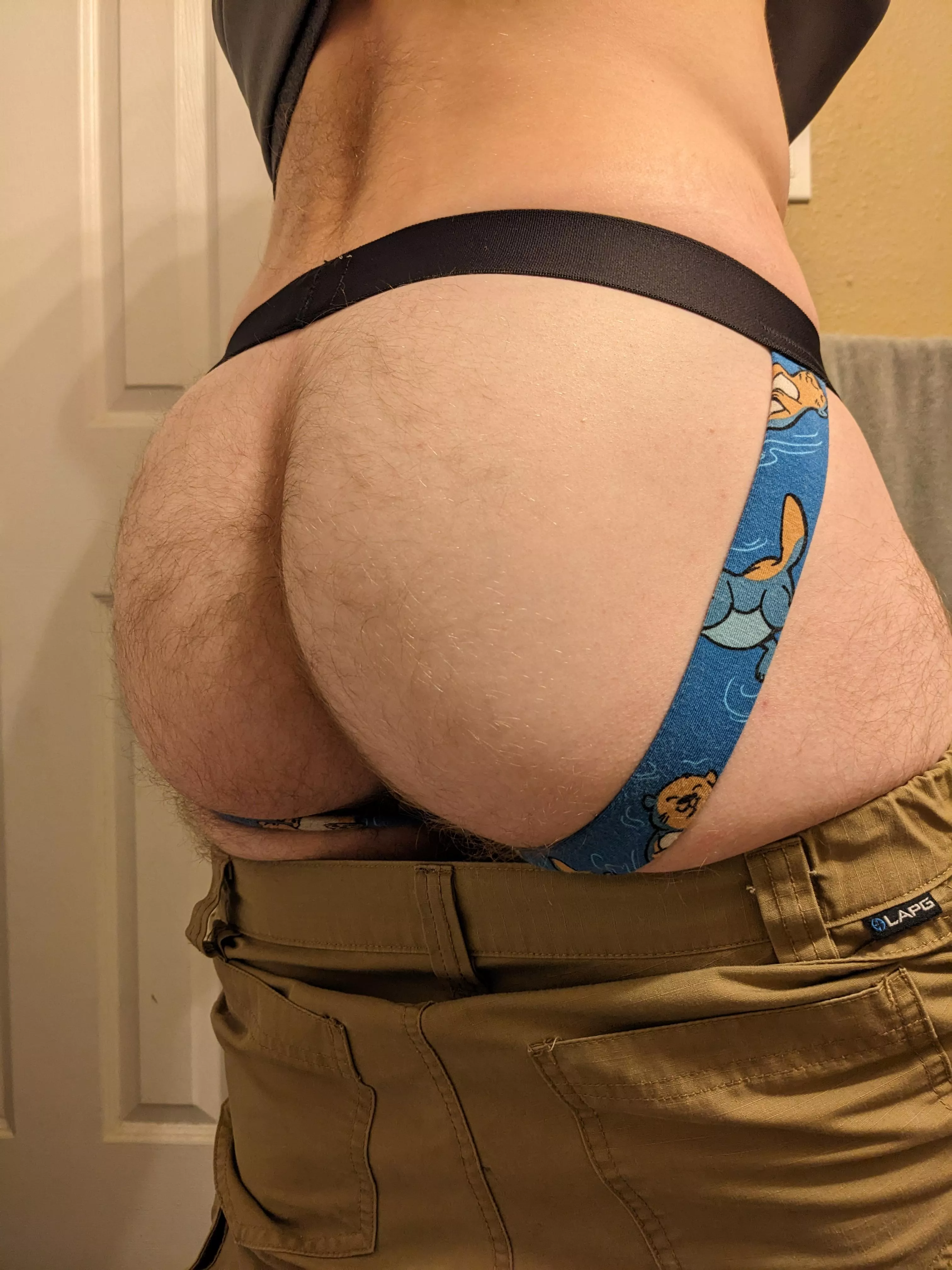 Think this jock looks good from behind?