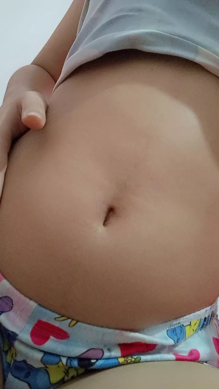 What a cute navel 😍😍😍