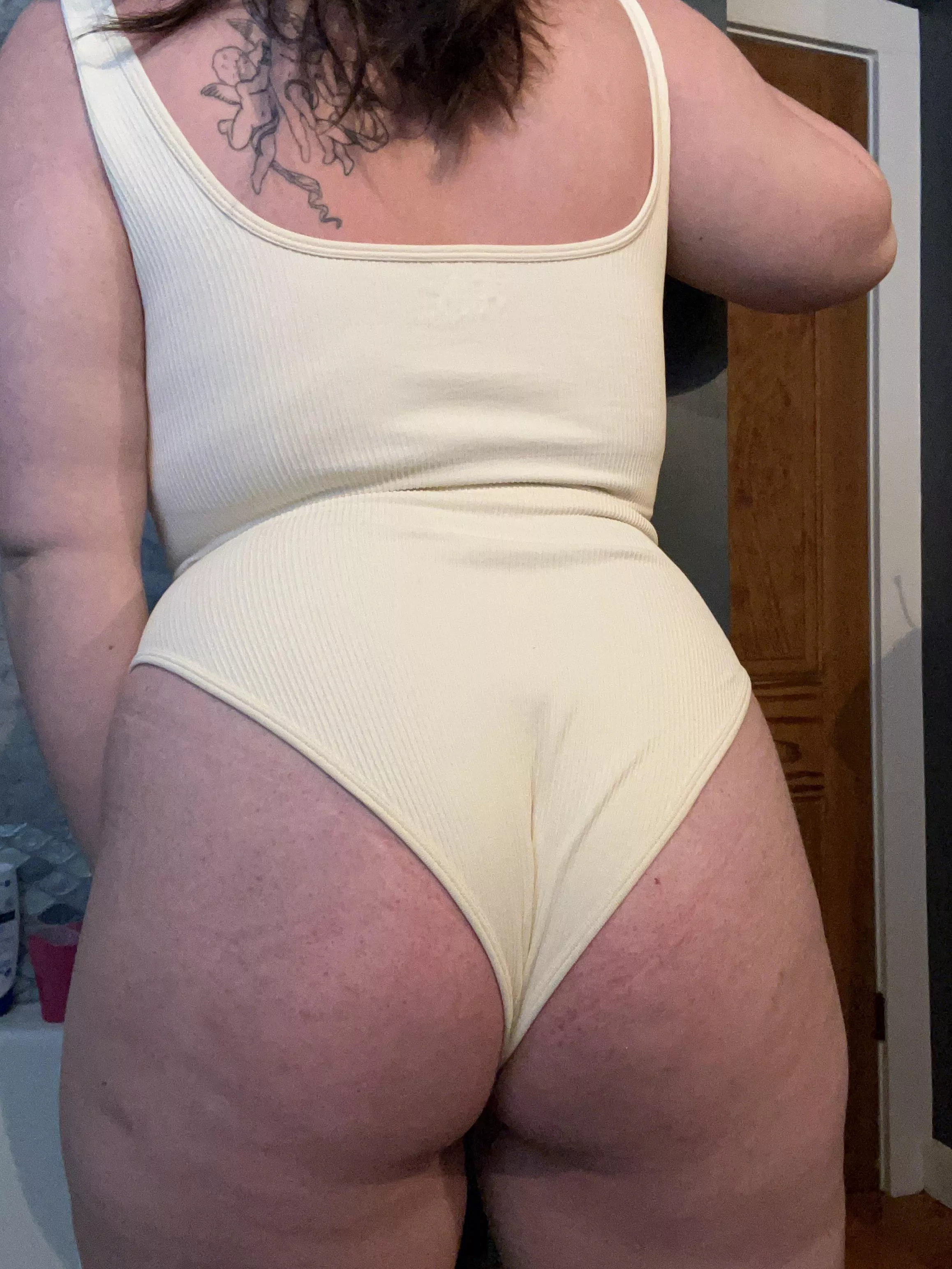 what do we think of my new bodysuit? 😋