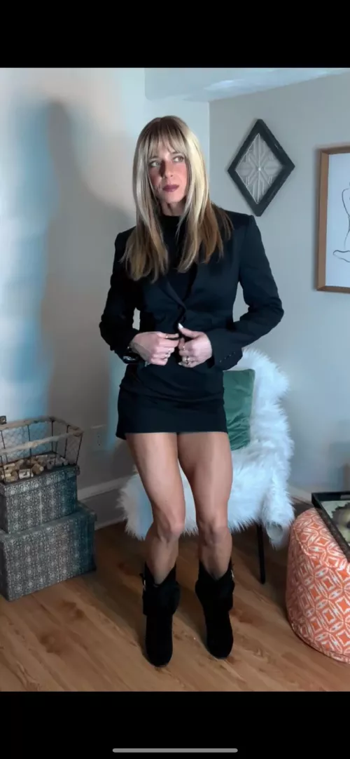 Wonder what my boss would think if I danced around the office in this super short pencil skirt