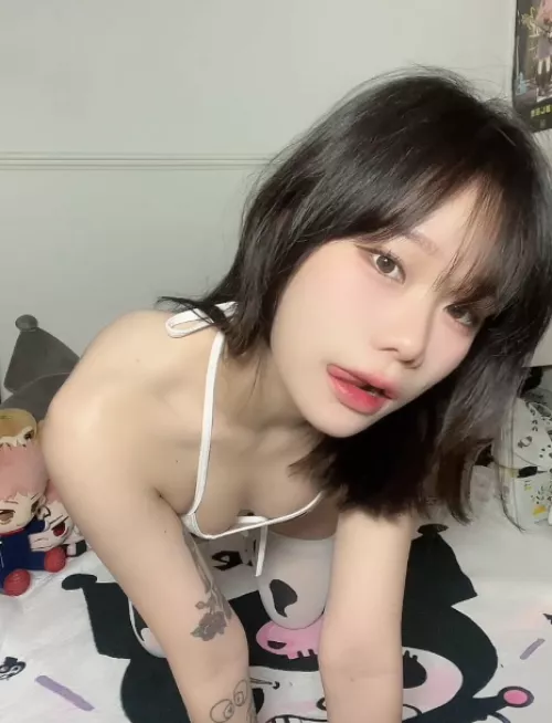 Would u date a girl like me