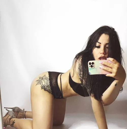 Would you like to see me from behind?