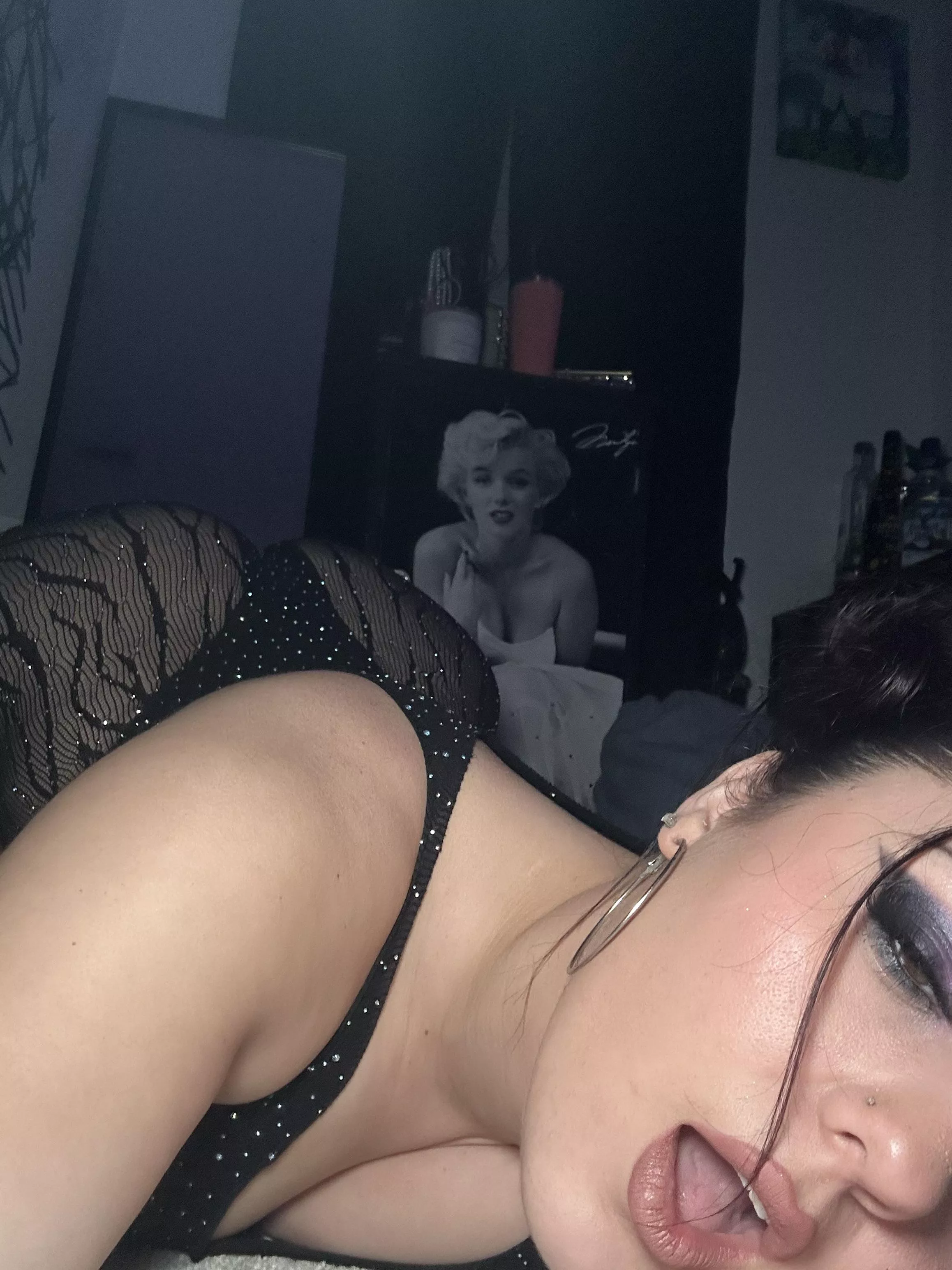 Would you shoot your load in my mouth or my ass? 💦