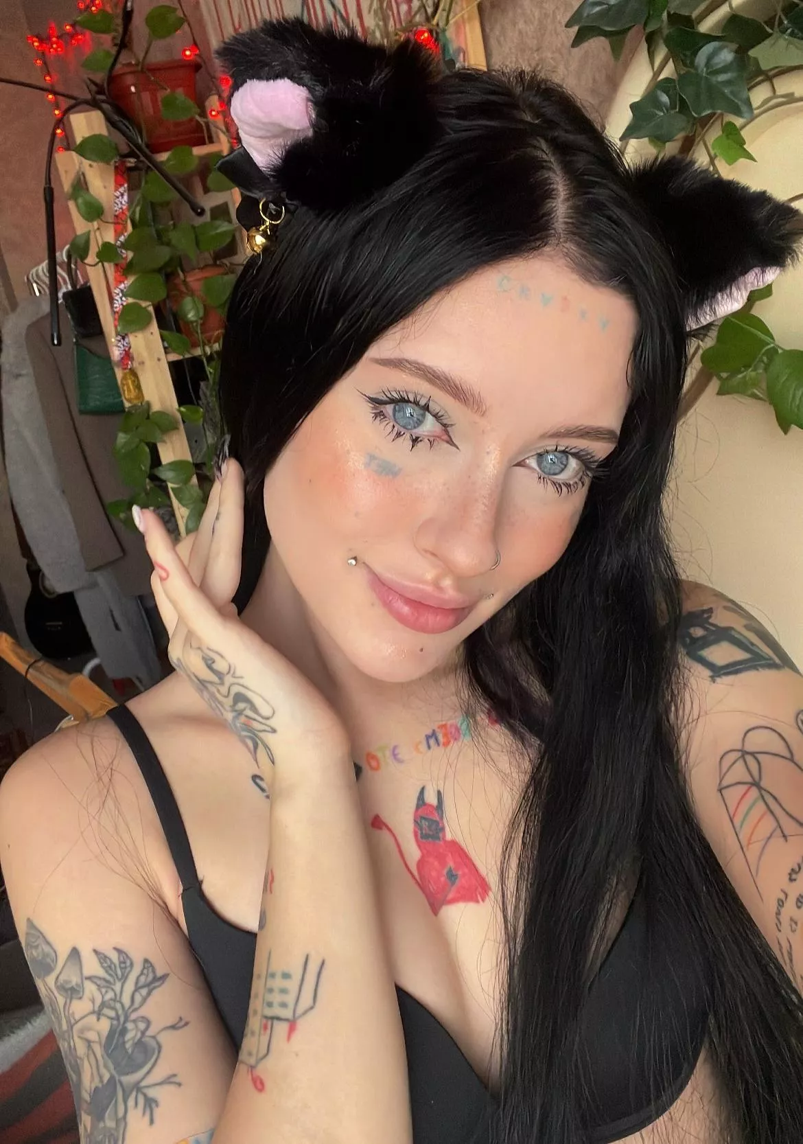 you'd like to play with a cute cat like me, wouldn't you