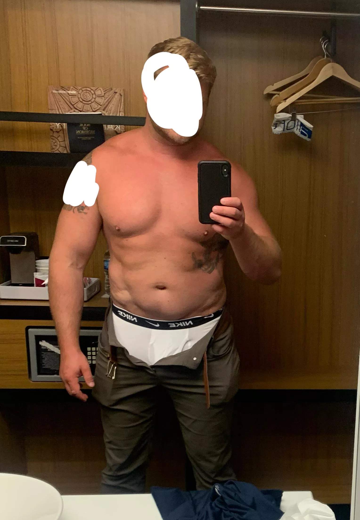 (33) All alone in a hotel who is going to take of Daddy