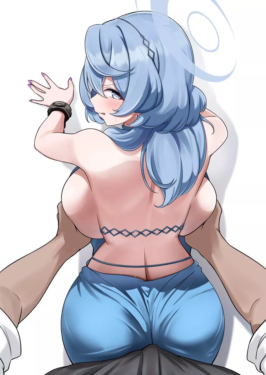 Ako feeling heavy from behind [Blue Archive]