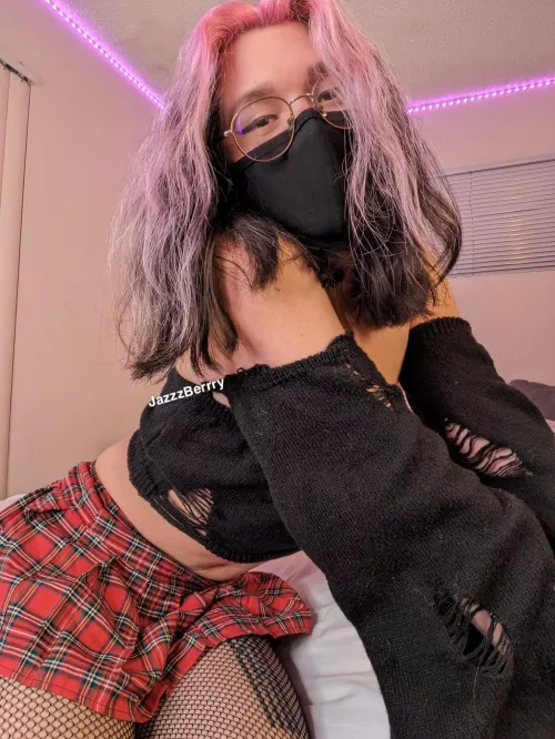 big glasses and pink hair 🥺