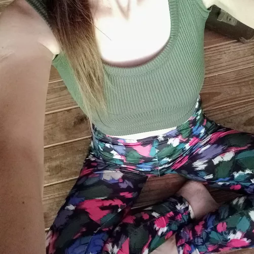 come to me while i'm on the floor doing yoga