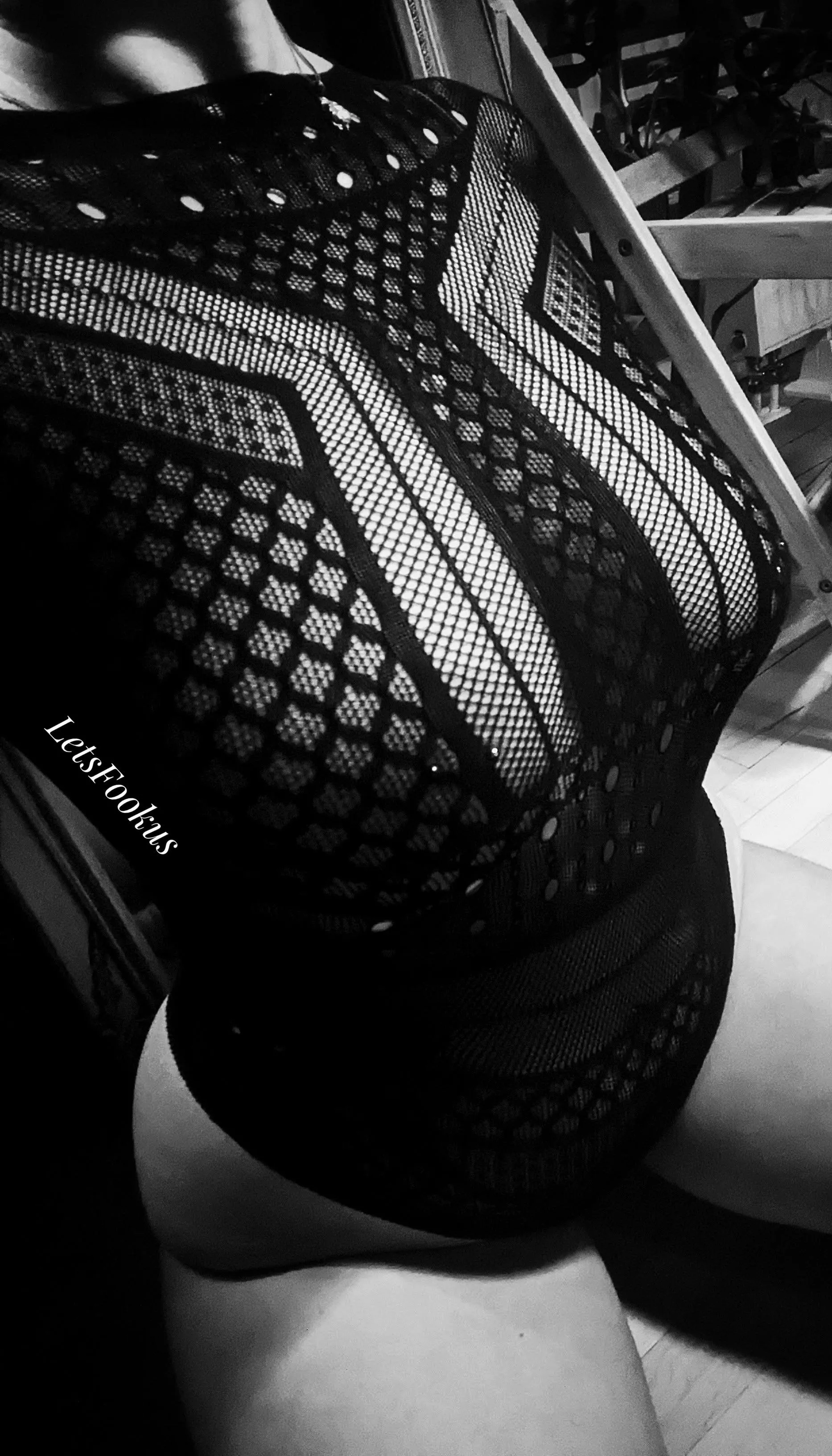 Curves like the dunes of a desert