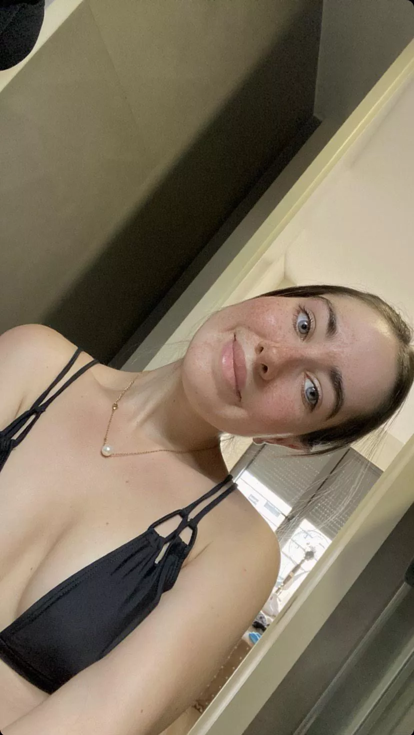 Cute face devil mind