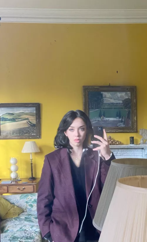 Dad said to be more manly so I put on a blazer, hope that’s what he meant 😋