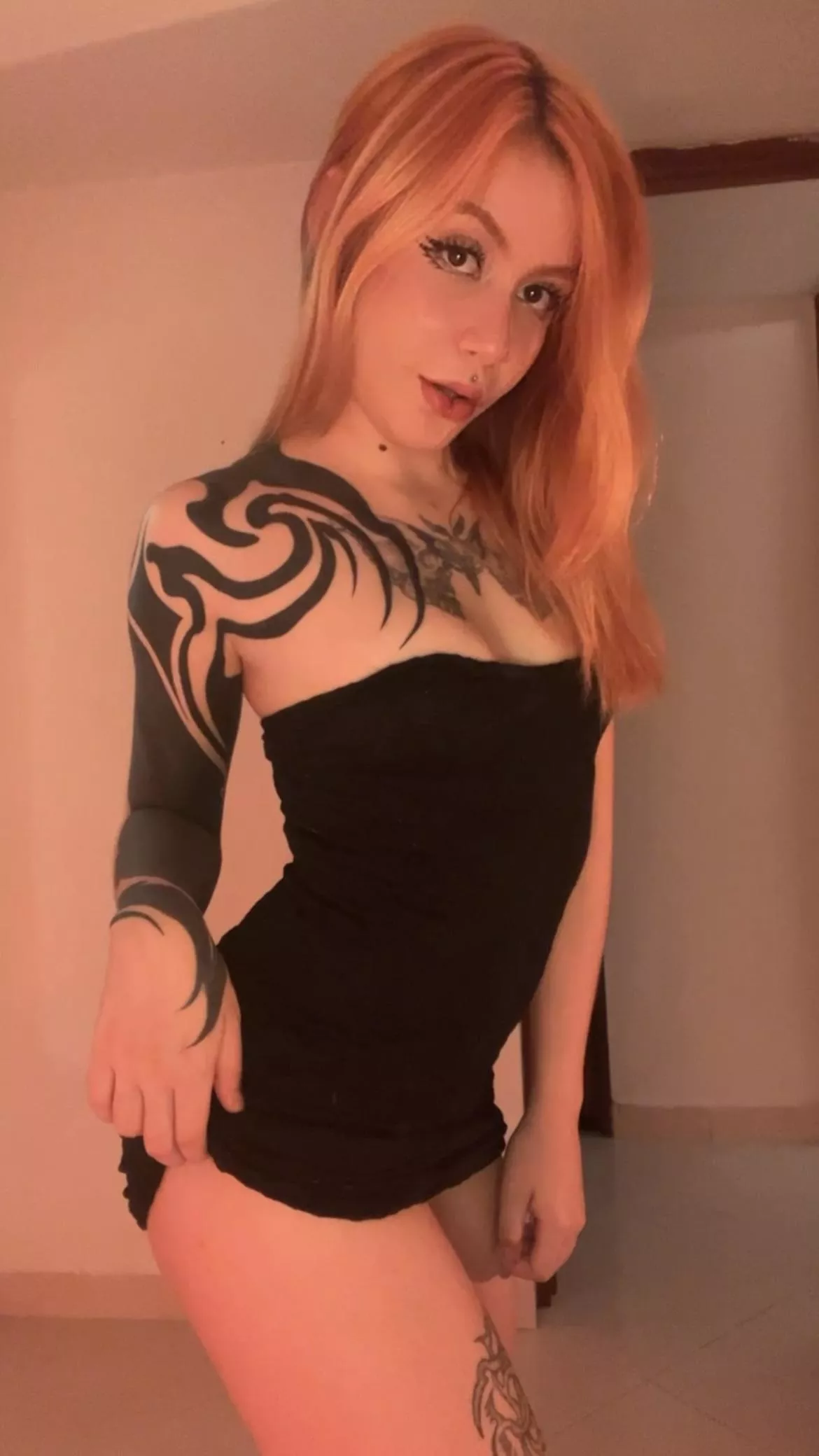 Does my tiny 18yo body look well in this tight dress?