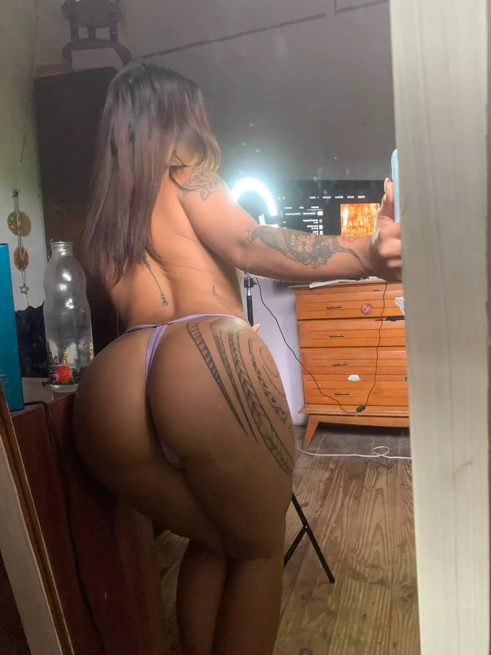 I am about to take a shower are u coming ?