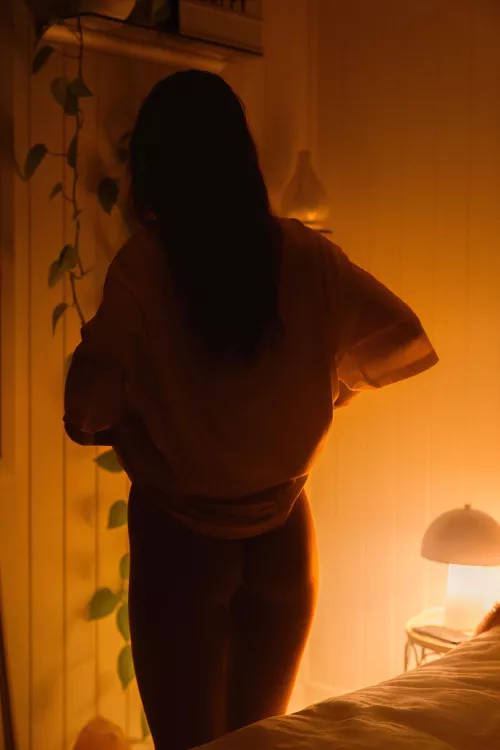 I love getting undressed in front of my guy friends to see their reaction