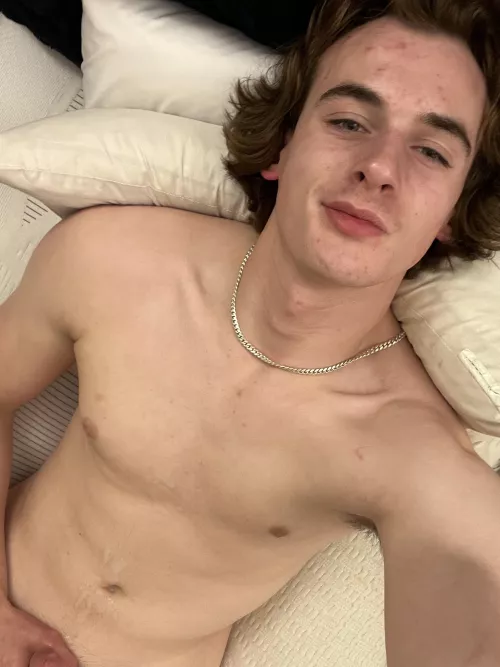 I need some help cleaning up this mess. Any volunteers? 👀😏