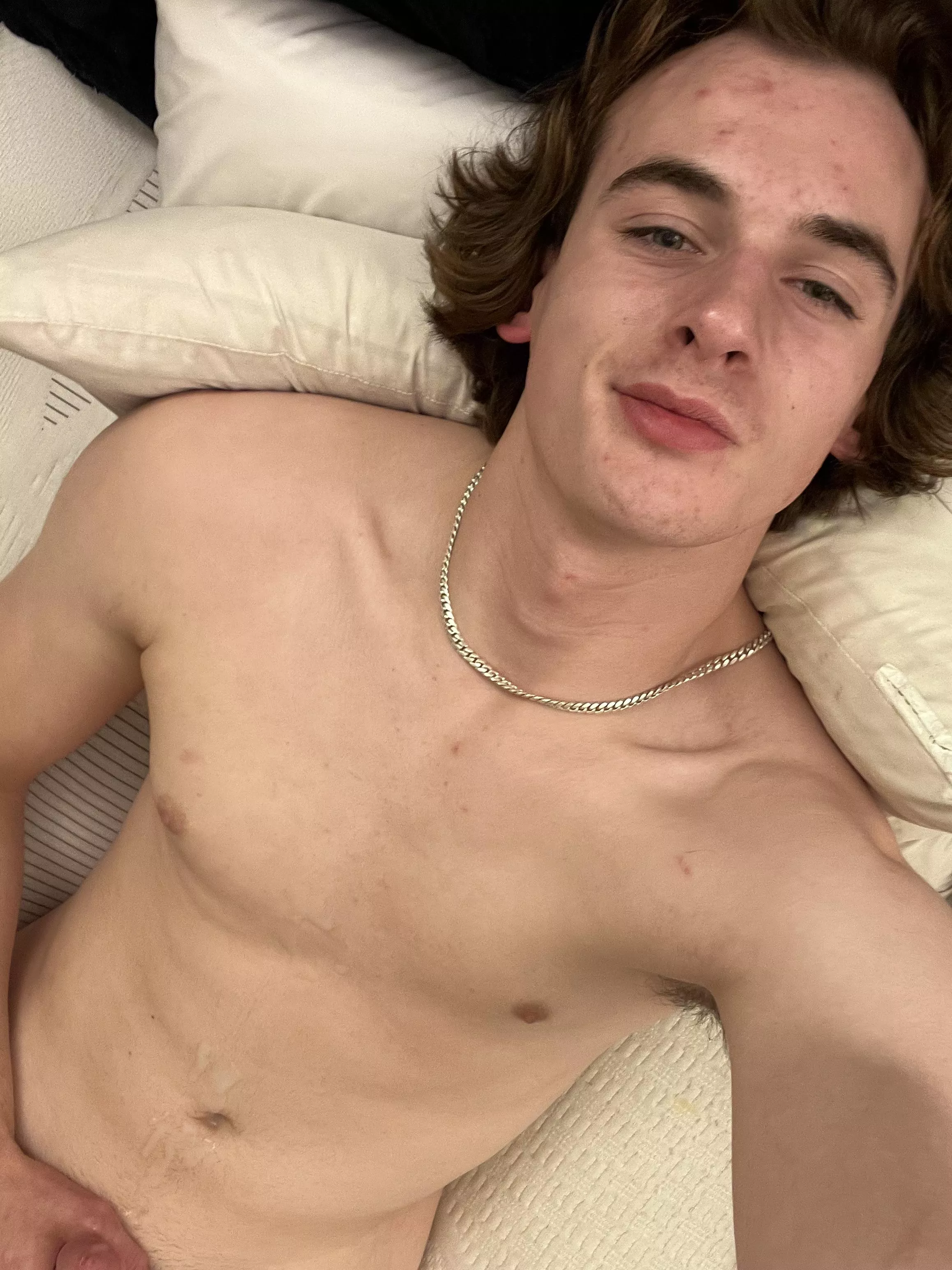 I need some help cleaning up this mess. Any volunteers? 👀😏