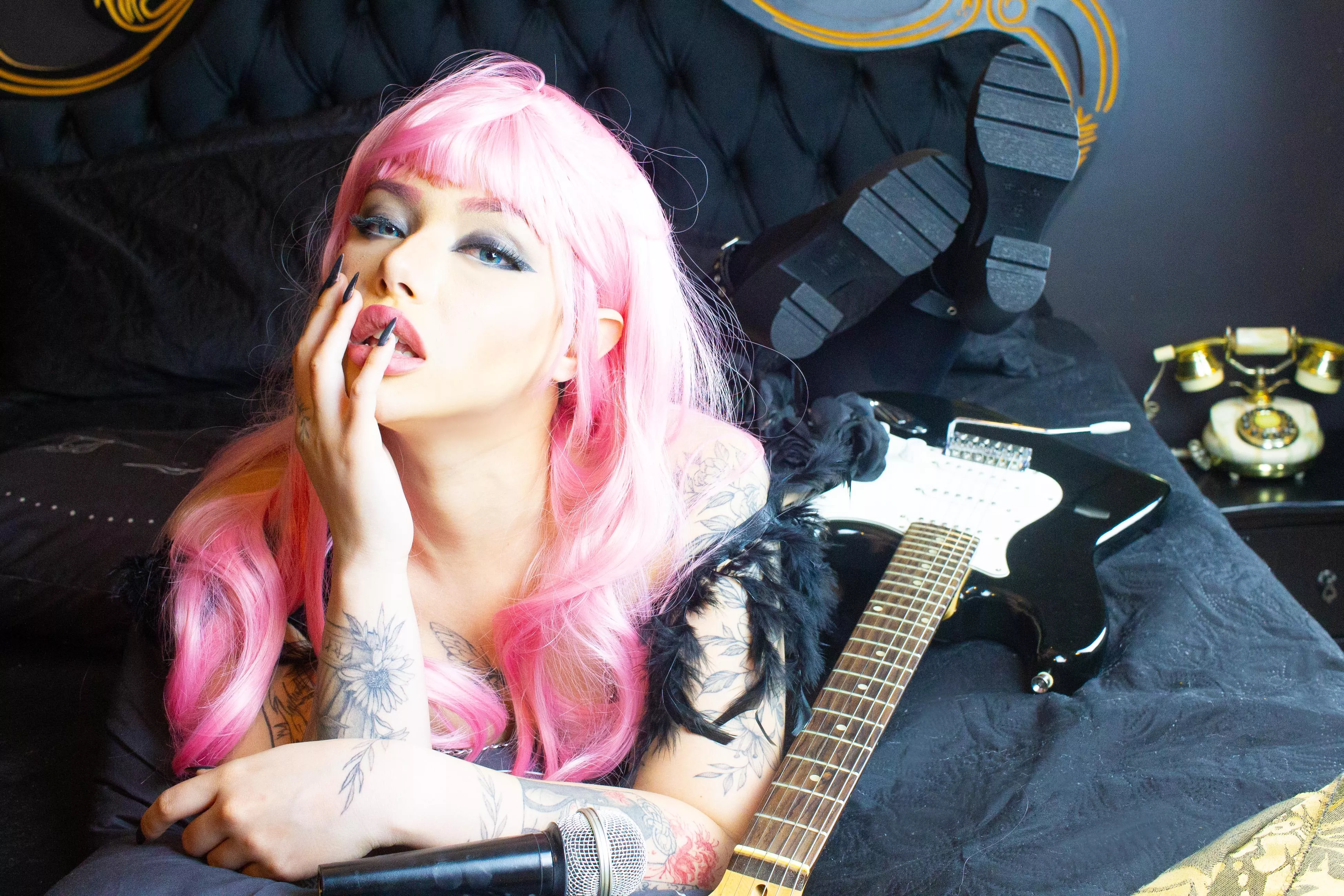 I want you to make me scream like a rock concert