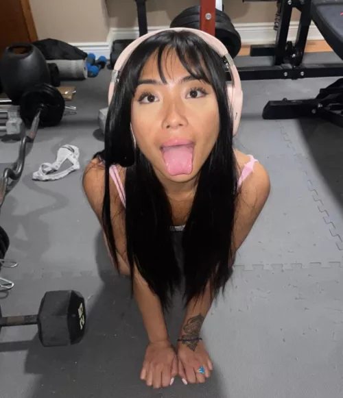 im a gym whore!!! (f)