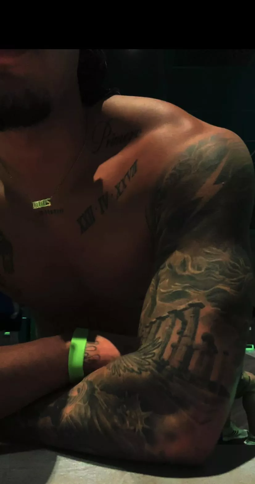 I’m on TikTok and Insta hmu