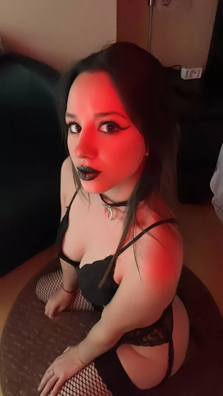 I'm wondering if it's normal that older men turn me on