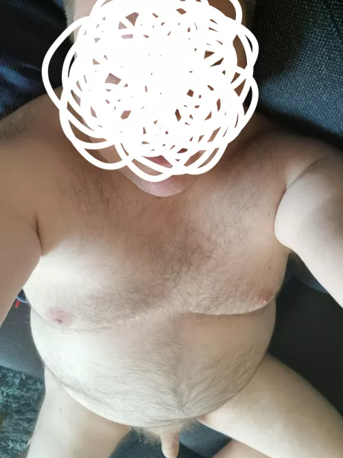 Just love being naked. Any girls wanna join?