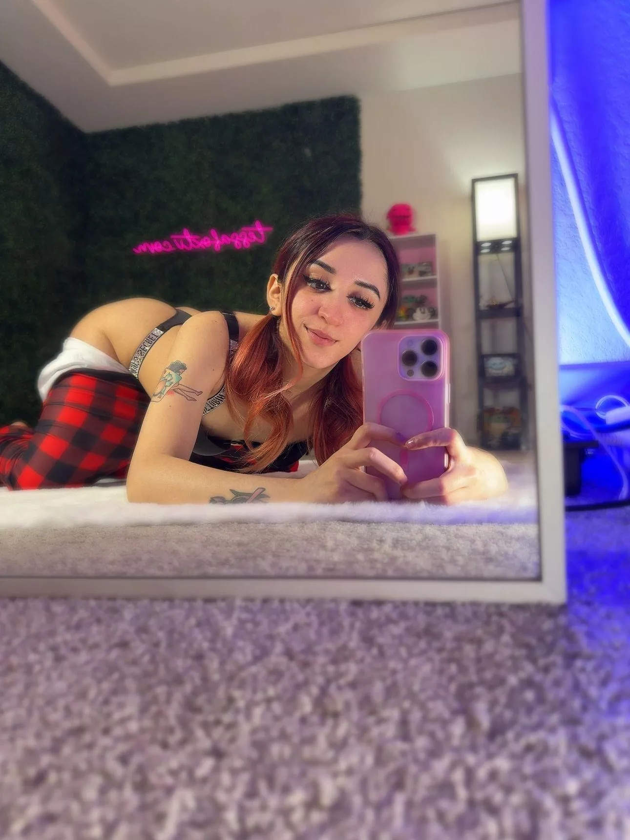 looking for a slutty latina? 🥵 [cam] [dom] [gfe] [sext] [pic] [rate] [vid] (pricing below)