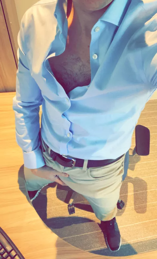 Love no underwear at work [35]