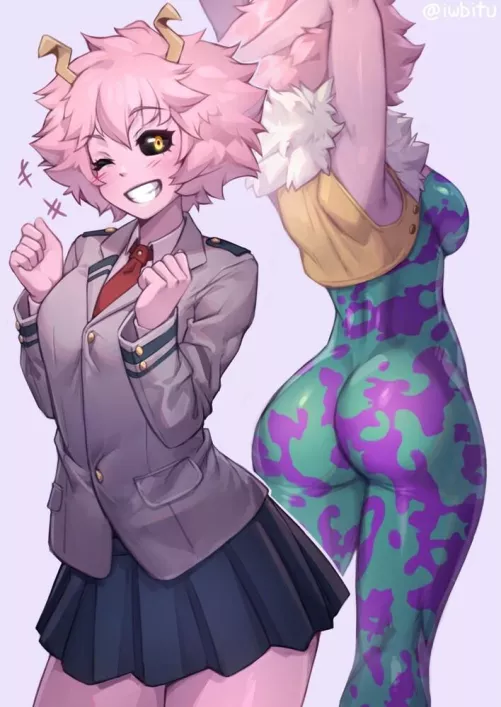 Mina's to tight suit